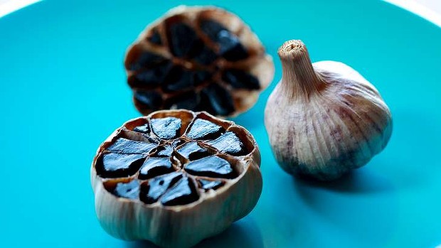 art-black-garlic-20141006164140752046-620x0